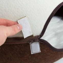 Canadian Cat Company Filz Katzennest Braun/ Beige -Katzenbedarfs geschäft 6ca7d1ac525021d9cafd1e373edf7635015f2295 1286721 de DE 0b70d700ed90214f1702ad9b889f723e21f4f6f9EbGqn9